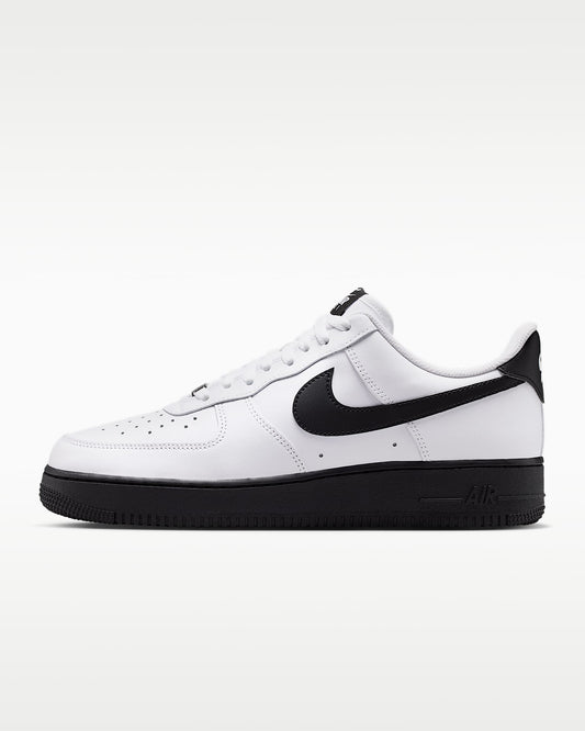 Nike Air Force 1 '07 White Black Swoosh Black Outsole Sneakersmens low top shoes